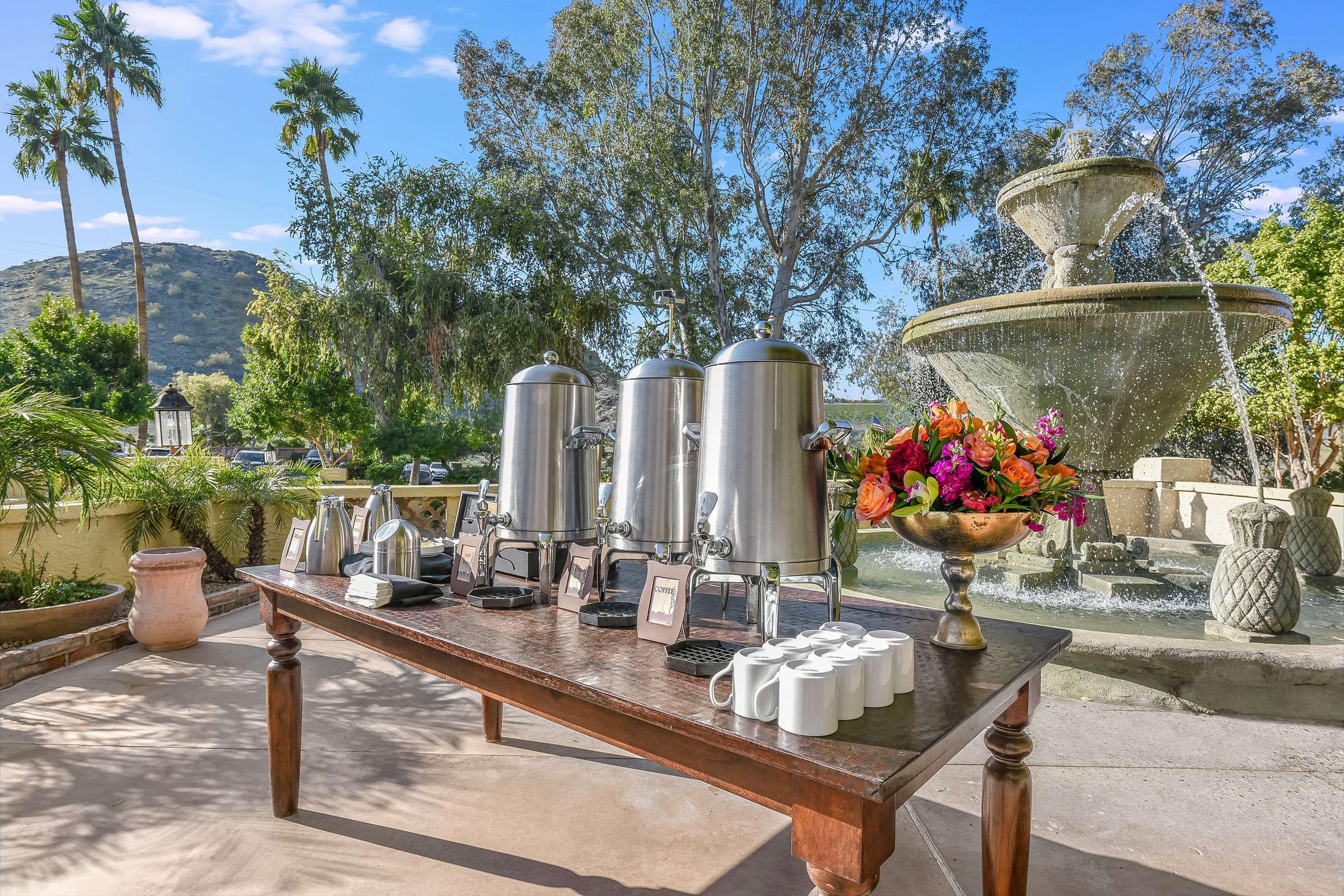Hilton Phoenix Tapatio Cliffs Resort Buitenkant foto