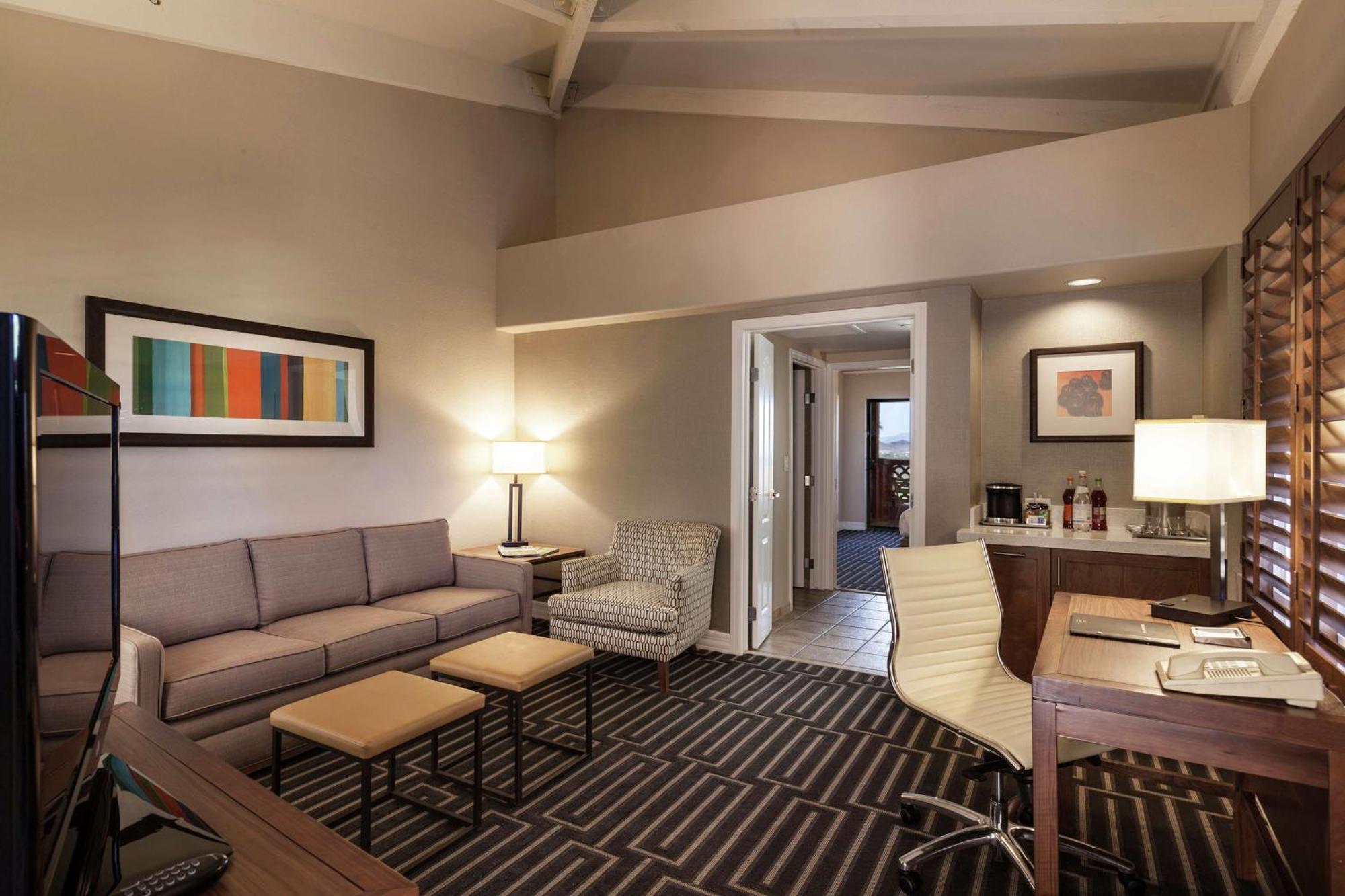 Hilton Phoenix Tapatio Cliffs Resort Buitenkant foto