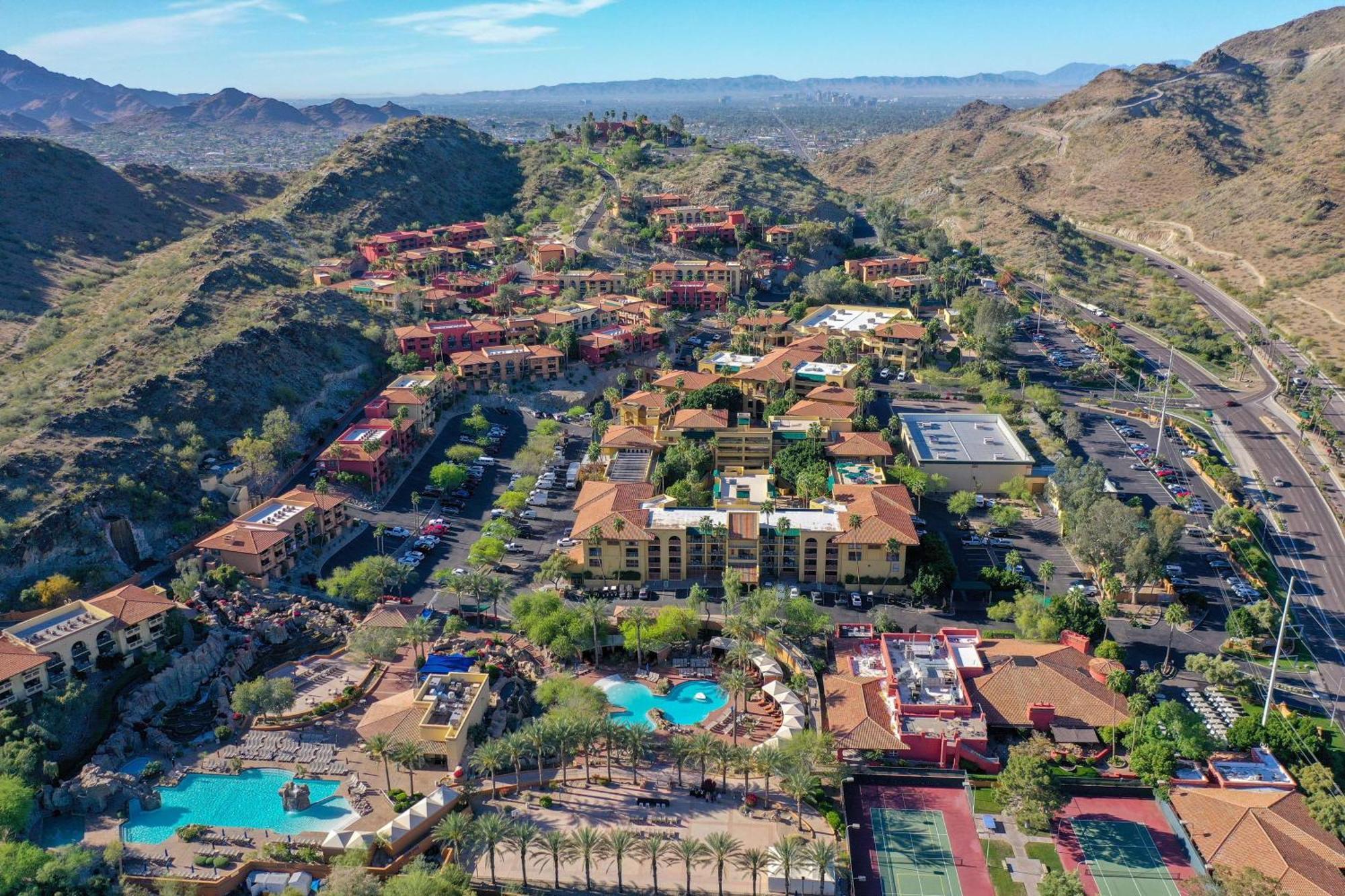 Hilton Phoenix Tapatio Cliffs Resort Buitenkant foto